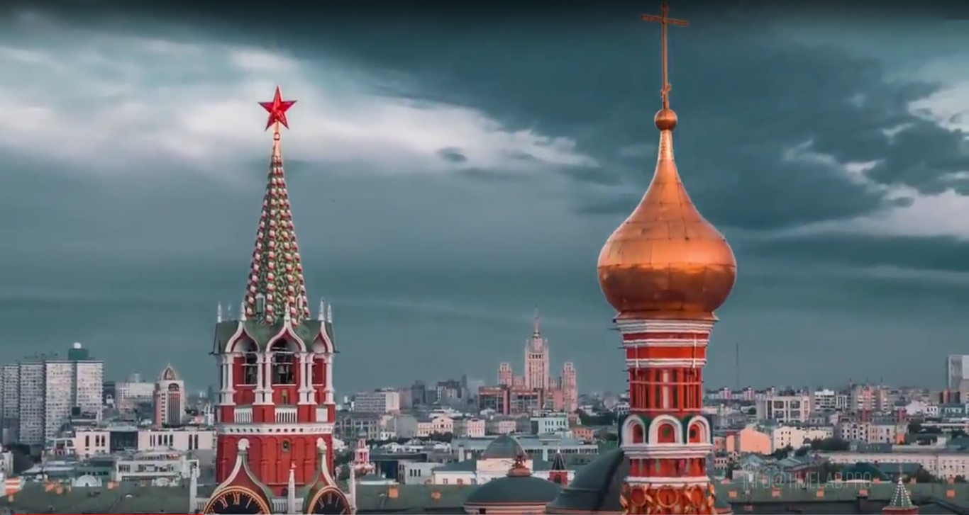 Прекрасный город Москва с высоты птичьего полета